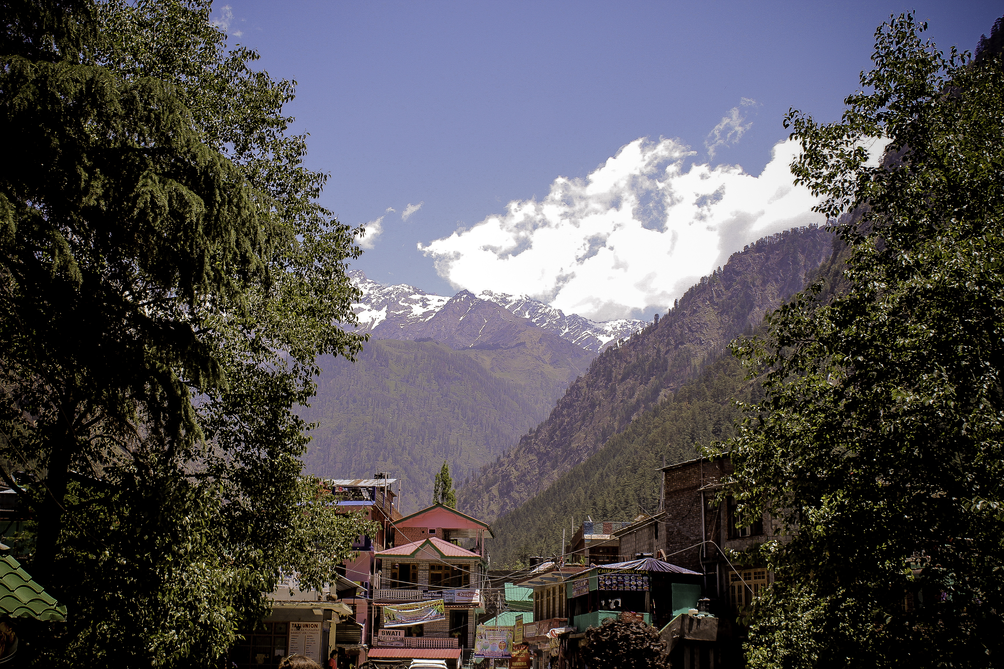 A beautiful photo of Kasol in the Parvati valley